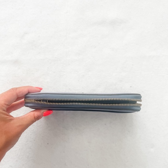 Kate Spade | Wallet - Picture 2 of 8